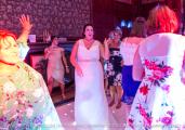 Shropshire-Wedding-Bride-Dancing