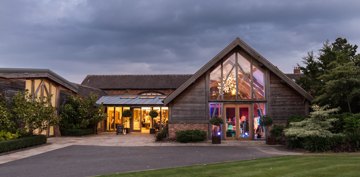 Mythe Barn Atherstone Wedding Band